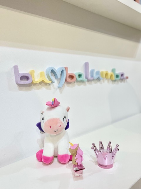 Cesta regalo cosmética infantil y peluche de 3 a 7 años