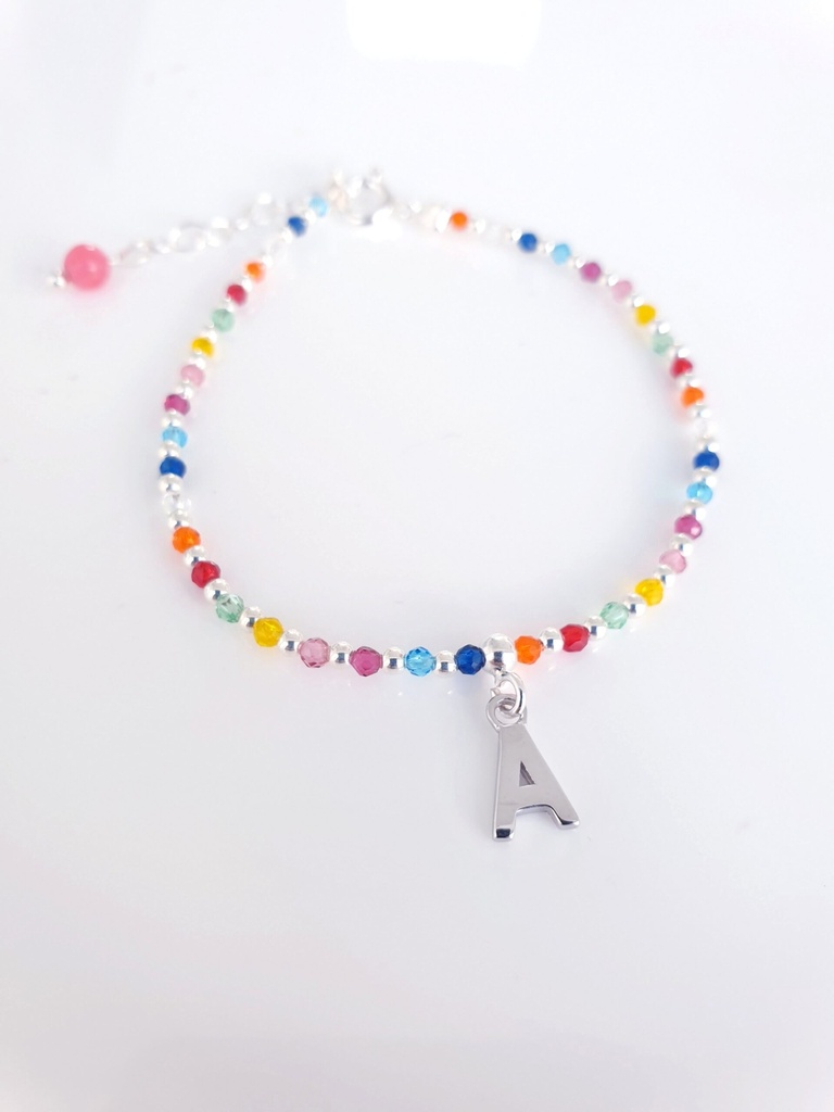 Pulsera piedras con inicial ThäiBa